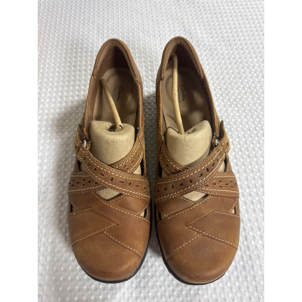 Clarks Mary Jane Women 9.5W 261385805070 Tan Leather Laser Cut Comfort NWOB